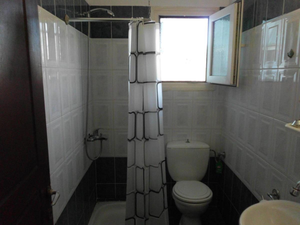 Tom'S House Apartment Skriperon ภายนอก รูปภาพ