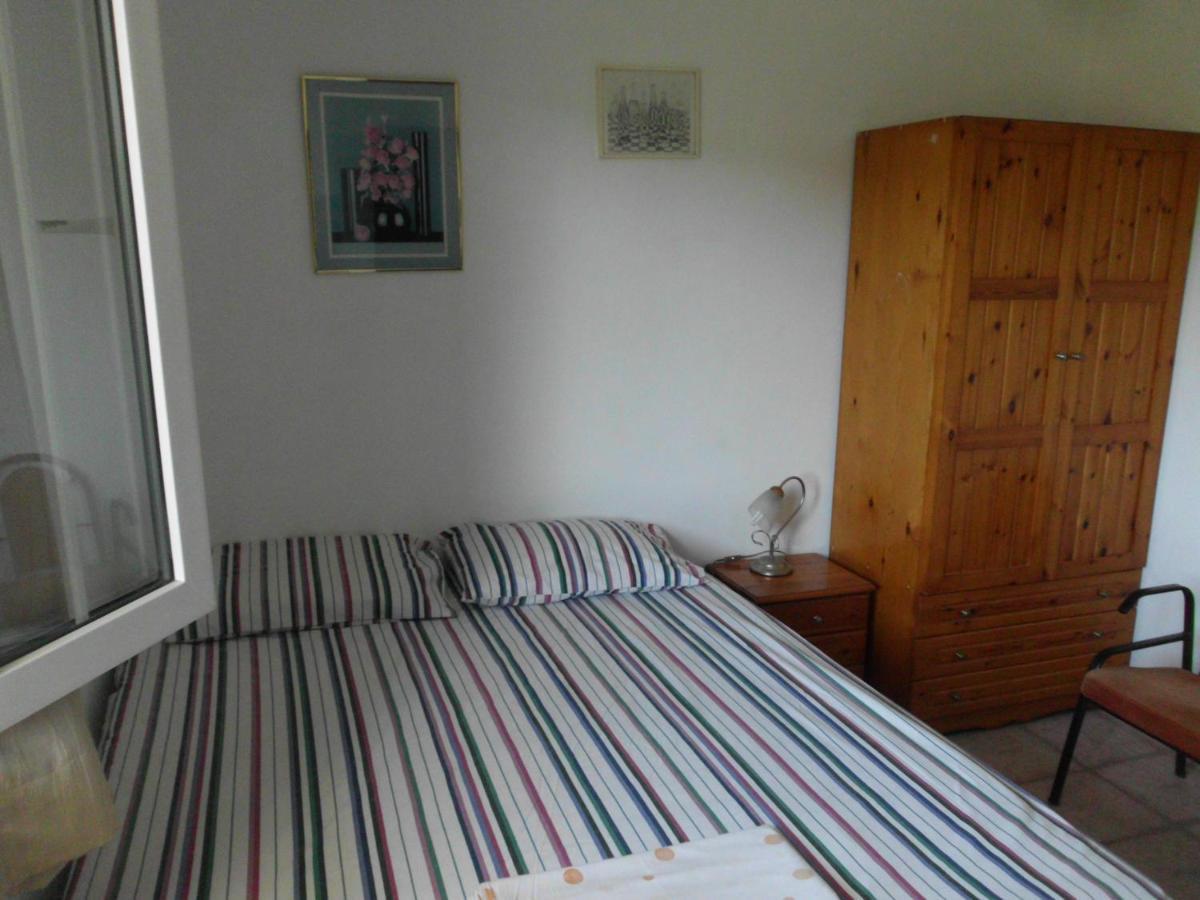Tom'S House Apartment Skriperon ภายนอก รูปภาพ