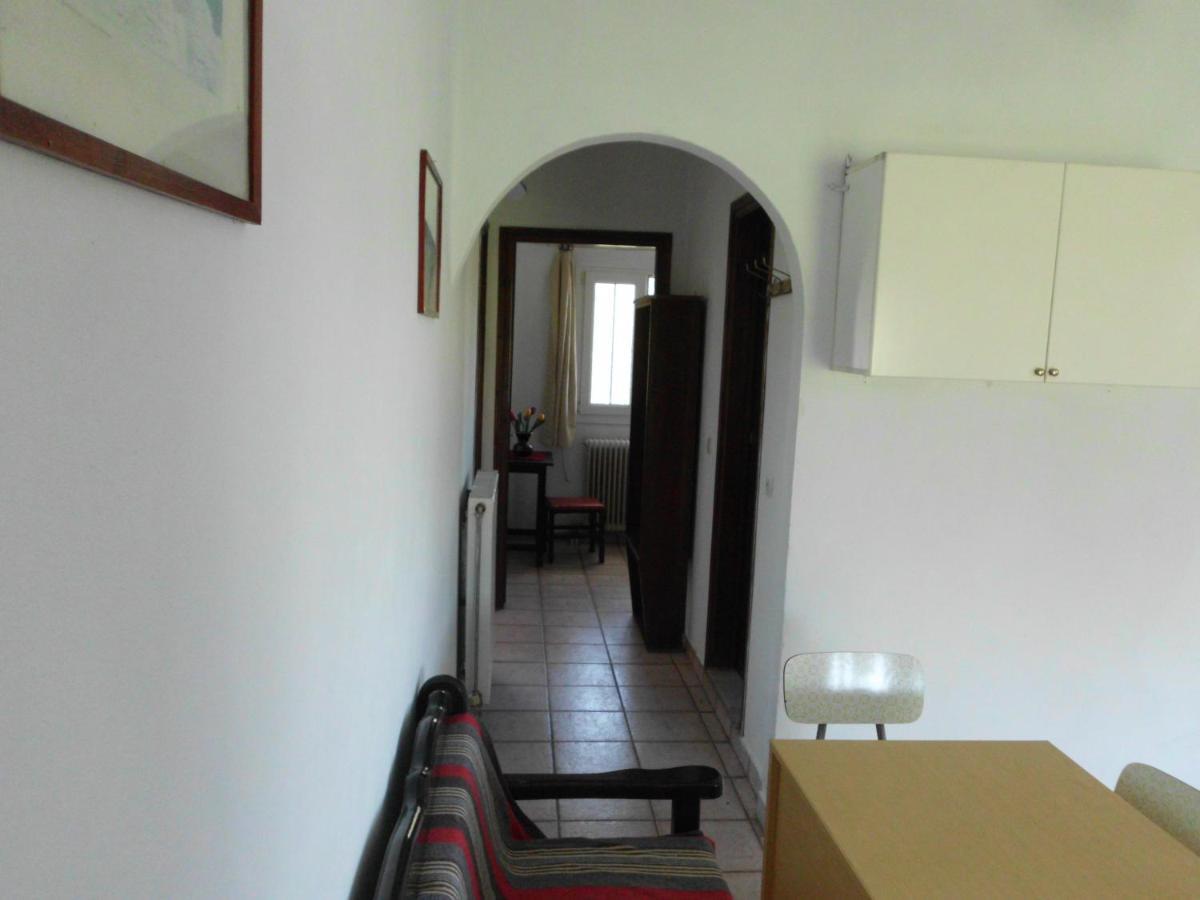 Tom'S House Apartment Skriperon ภายนอก รูปภาพ