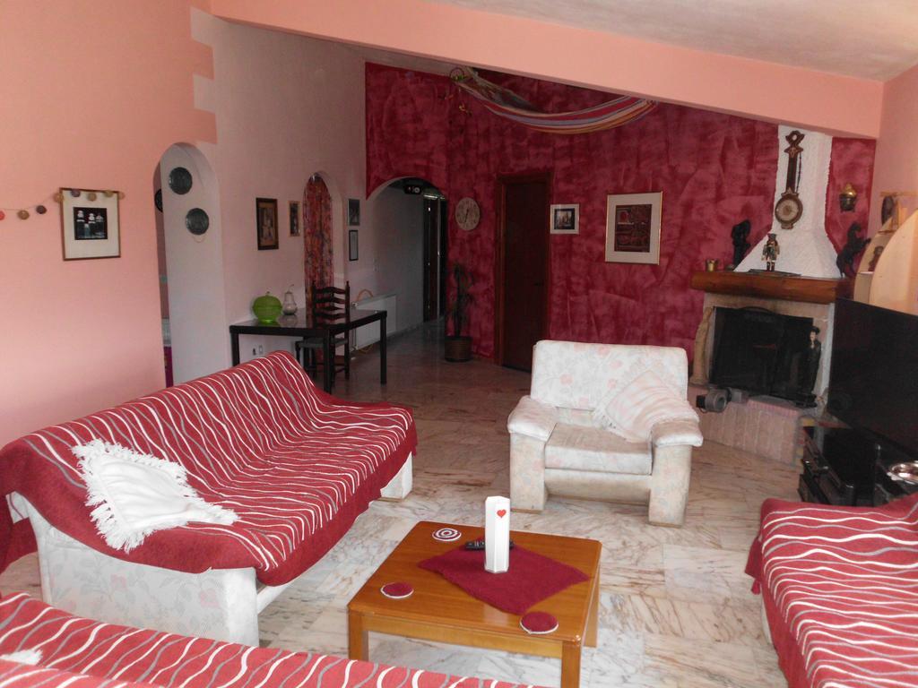 Tom'S House Apartment Skriperon ภายนอก รูปภาพ