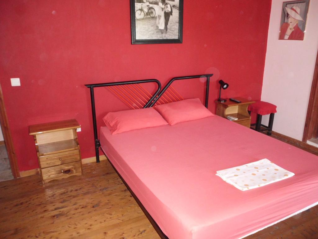 Tom'S House Apartment Skriperon ภายนอก รูปภาพ