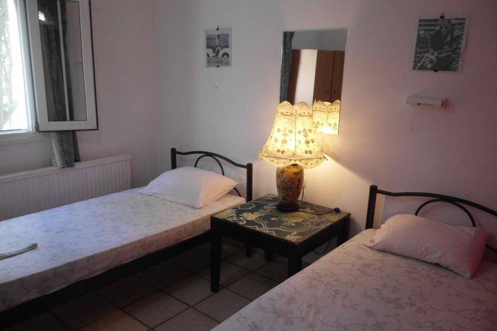 Tom'S House Apartment Skriperon ภายนอก รูปภาพ