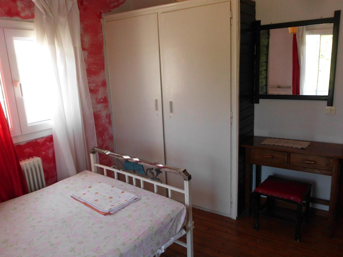 Tom'S House Apartment Skriperon ภายนอก รูปภาพ